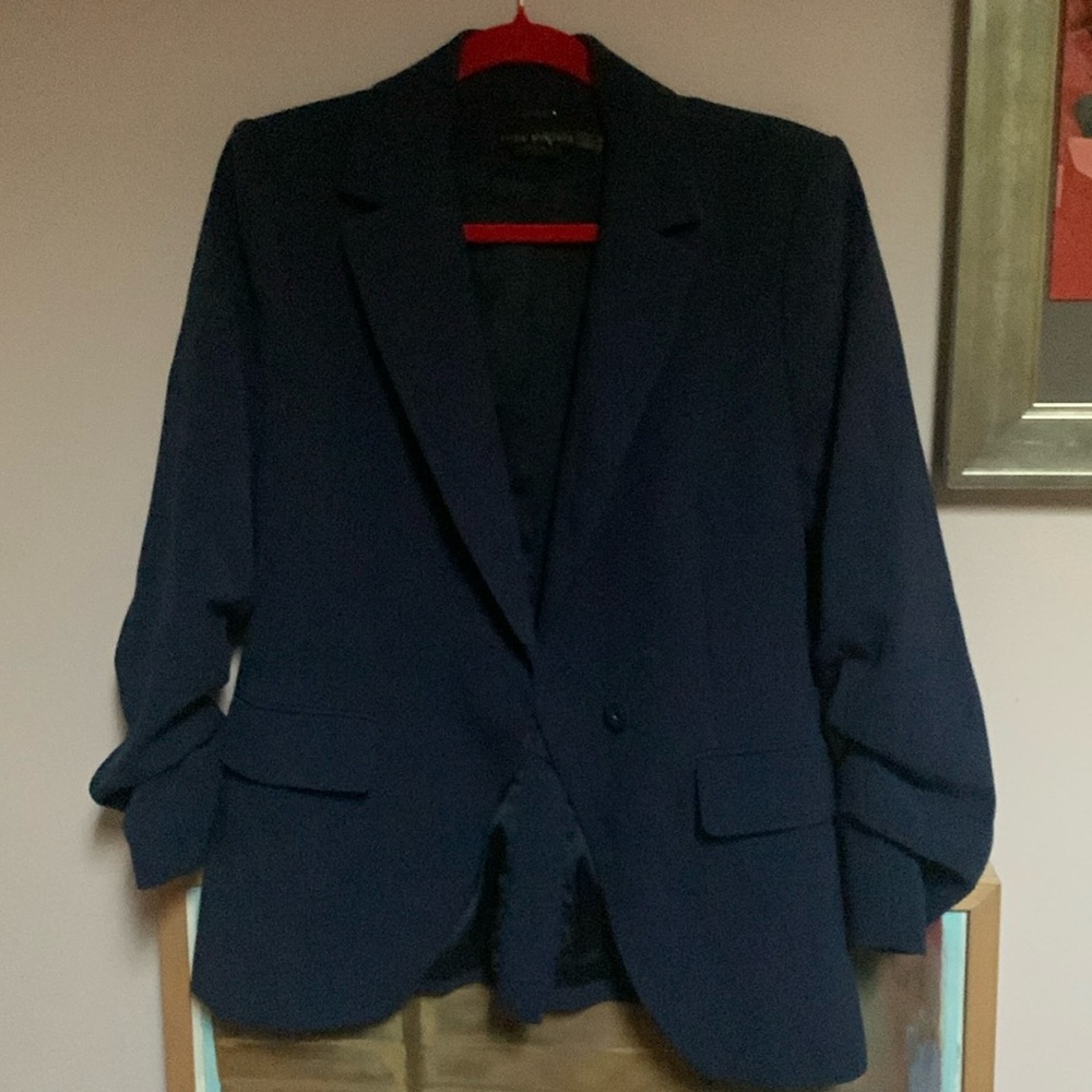 Alice + Olivia Employed navy jacket gathered sleeves sz 6 EUC